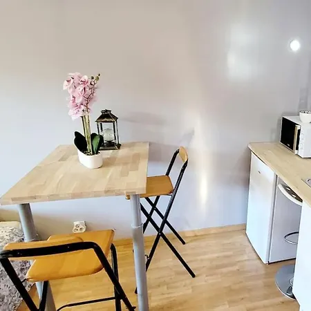 Appartement Pause Detente A Acces Piscine, Confort & Tranquillite